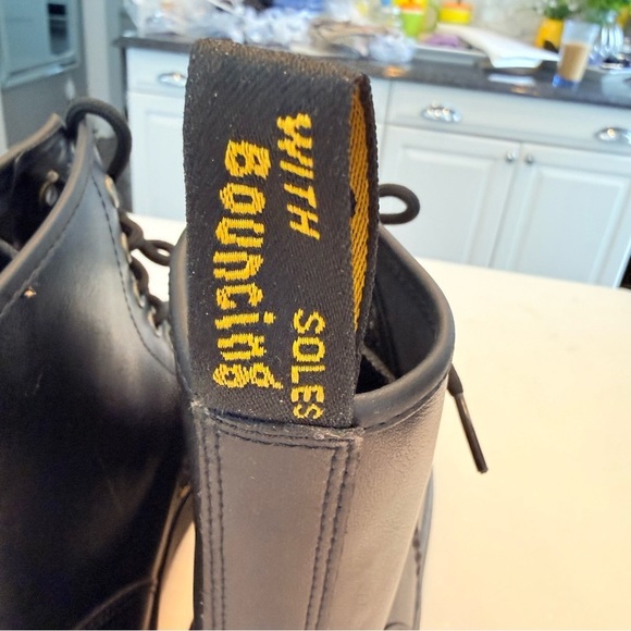 Dr. Martens Zavala Unisex Lace Up Boots Black Leather Combat/ Moto Sz M-10 W-11 main image 7